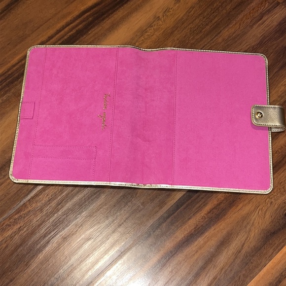 Lilly Pulitzer Gold Leatherette Agenda Folio - Picture 5 of 9
